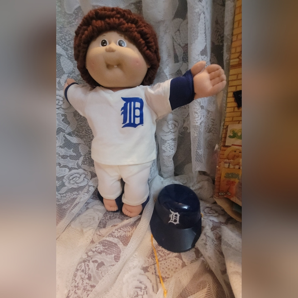 Vintage Cabbage Patch Kid All Star Doll